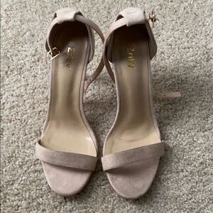 Strappy suede beige sandal 4in stiletto sz10